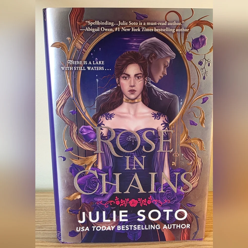 HAND SIGNED! Rose in Chains Delux Edition  by Julie Soto - Picture 3 of 6